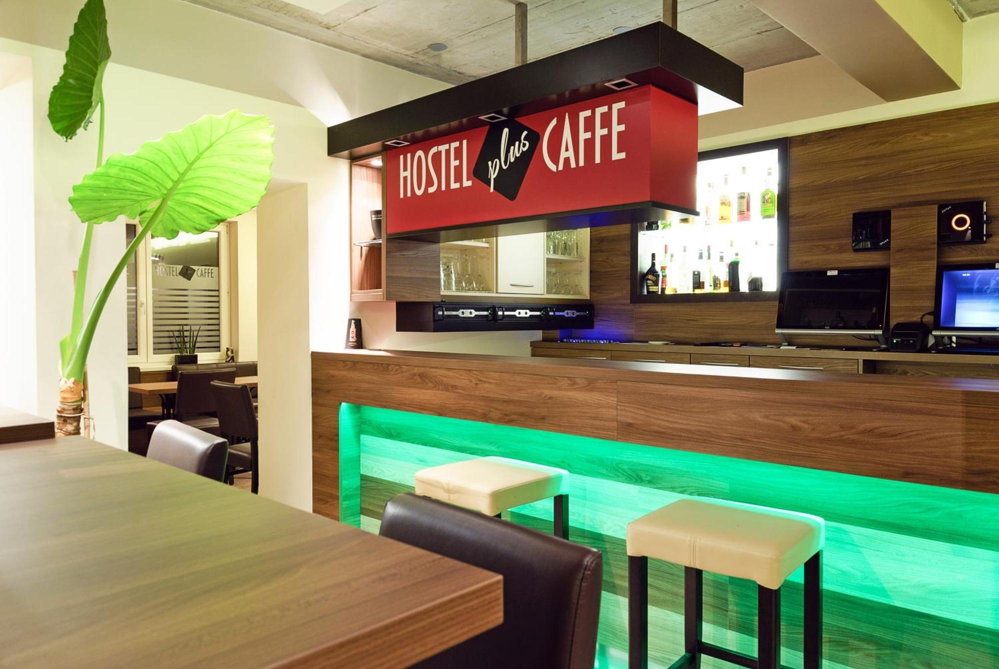 Hostel Plus Caffe Petrovče Exteriér fotografie