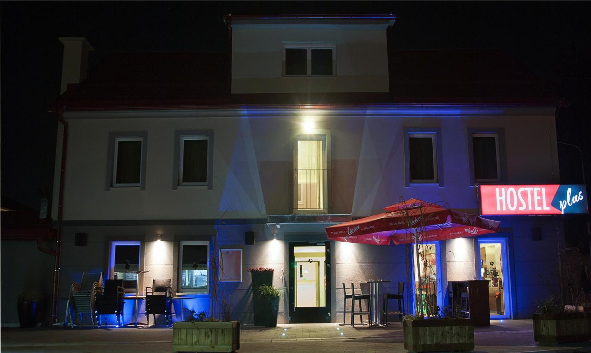 Hostel Plus Caffe Petrovče Exteriér fotografie