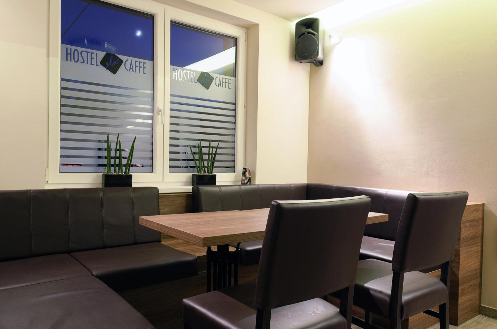 Hostel Plus Caffe Petrovče Exteriér fotografie