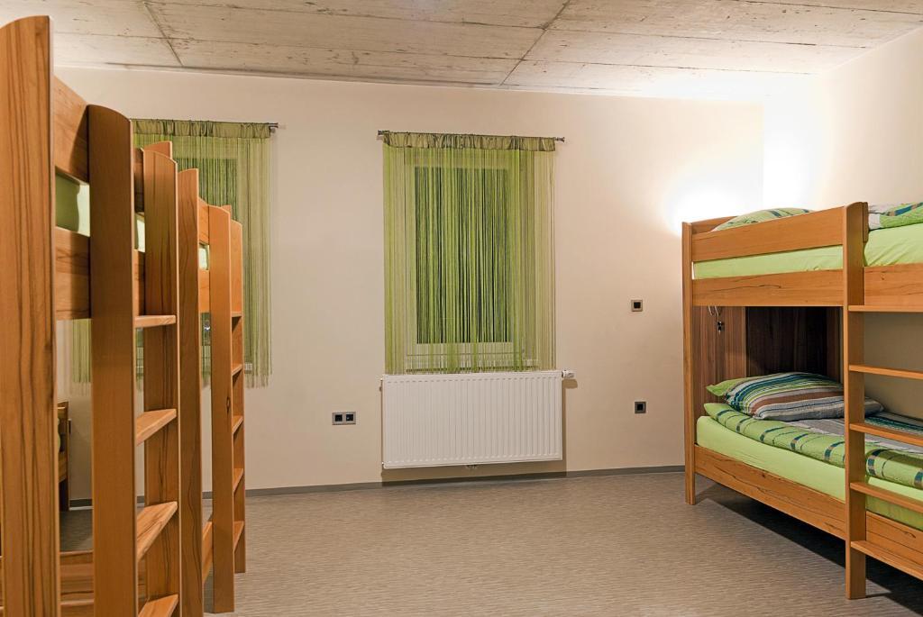 Hostel Plus Caffe Petrovče Pokoj fotografie
