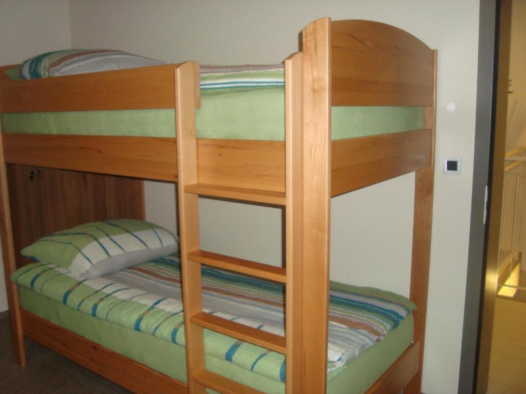 Hostel Plus Caffe Petrovče Pokoj fotografie